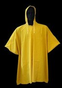 PONCHO PVC 2.00X1.27 AMARILLO LIGERO C CAPUCHA CLUTE.jpg